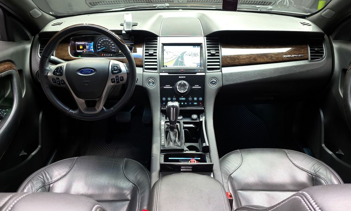 Ford Taurus 2014