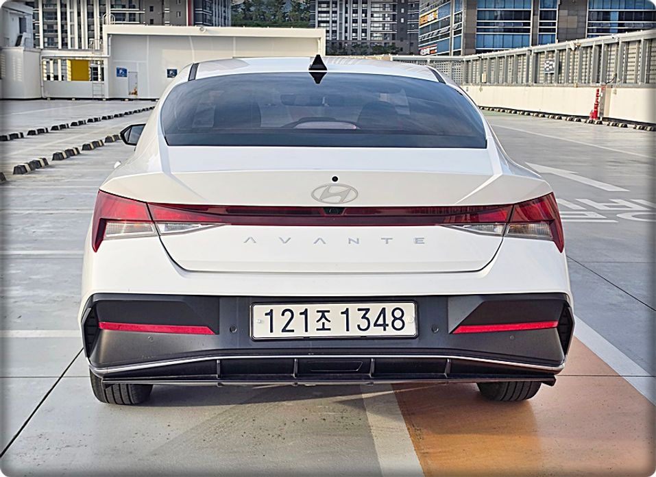 Hyundai AVANTE 2024