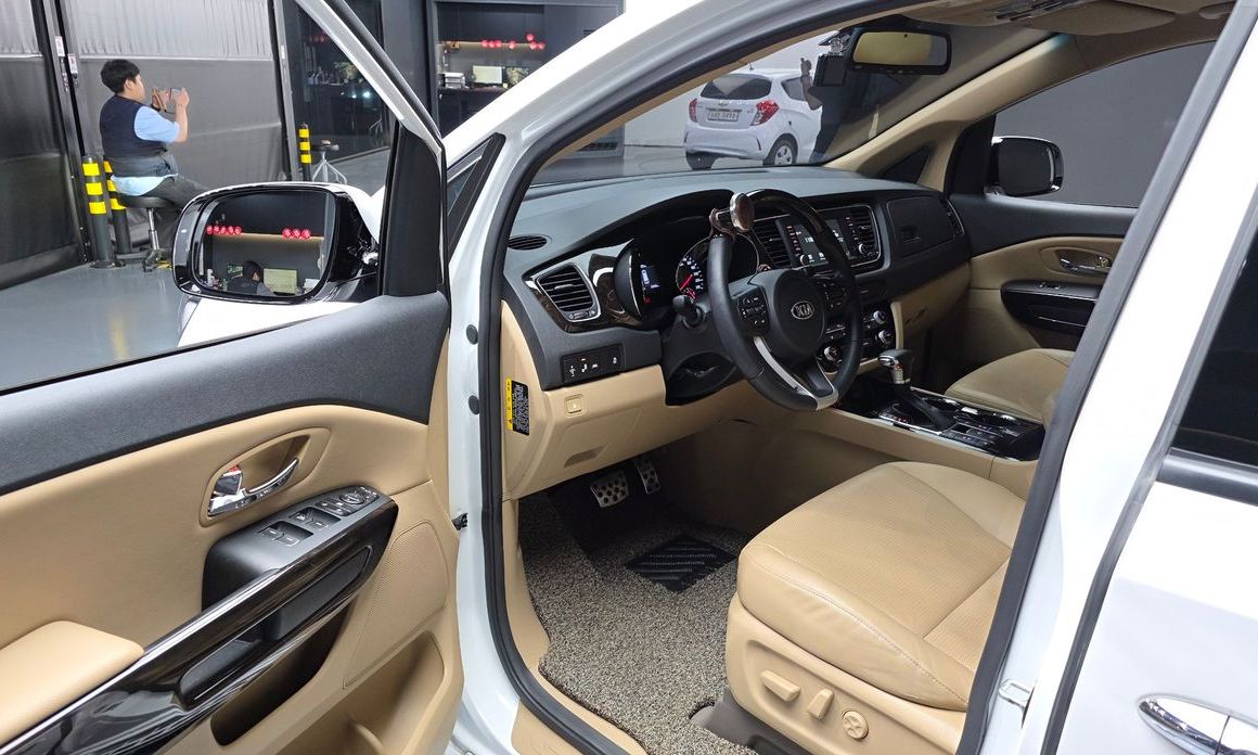 Kia Canival 2019