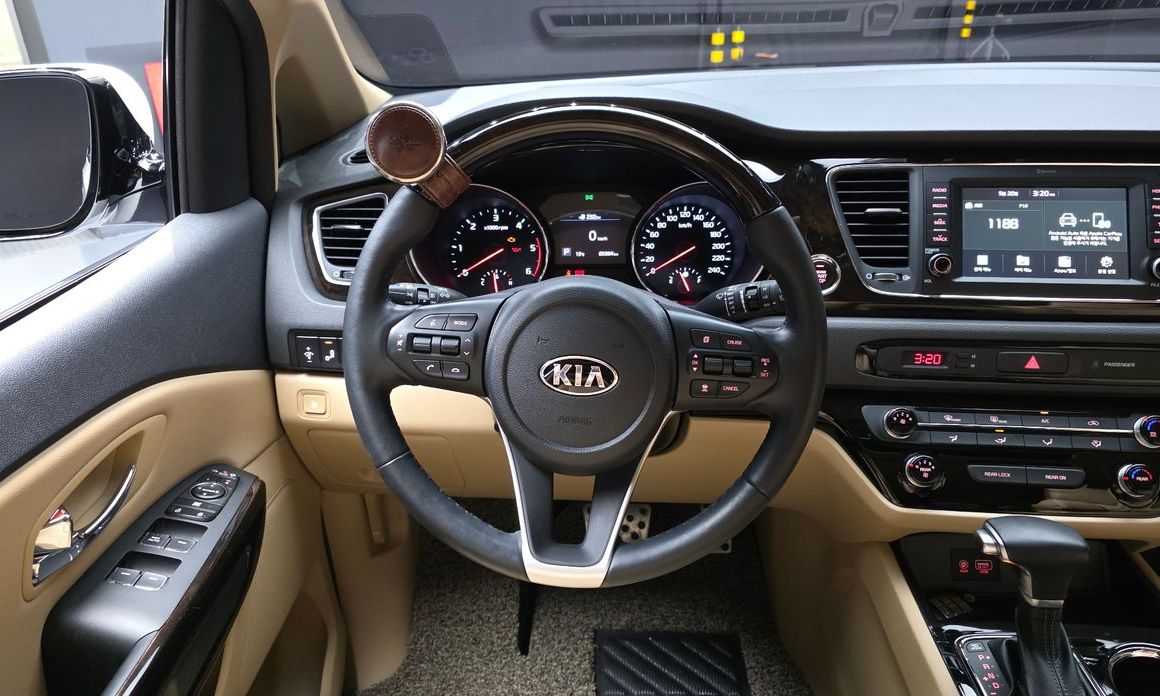 Kia Canival 2019