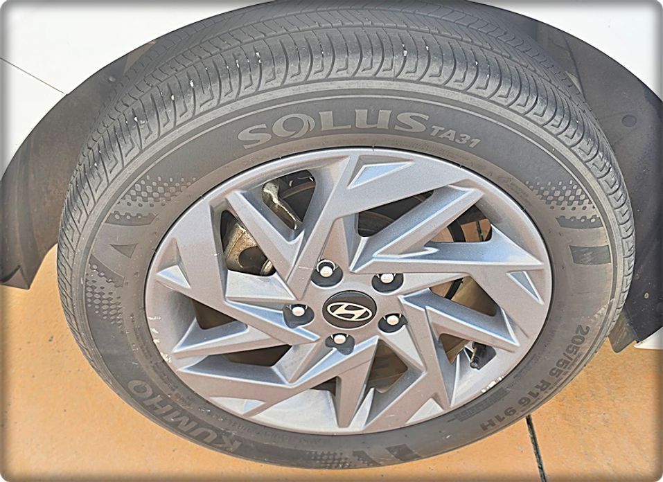 Hyundai AVANTE 2024