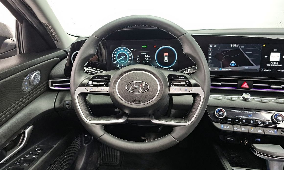 Hyundai AVANTE 2021
