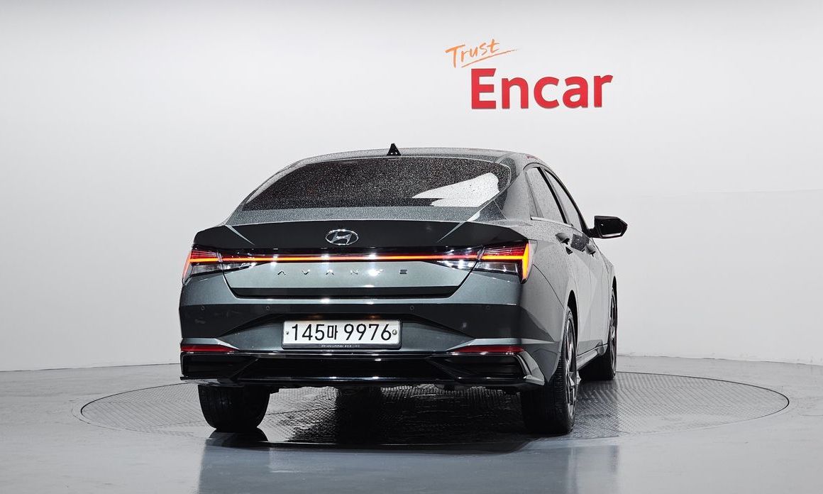 Hyundai AVANTE 2021