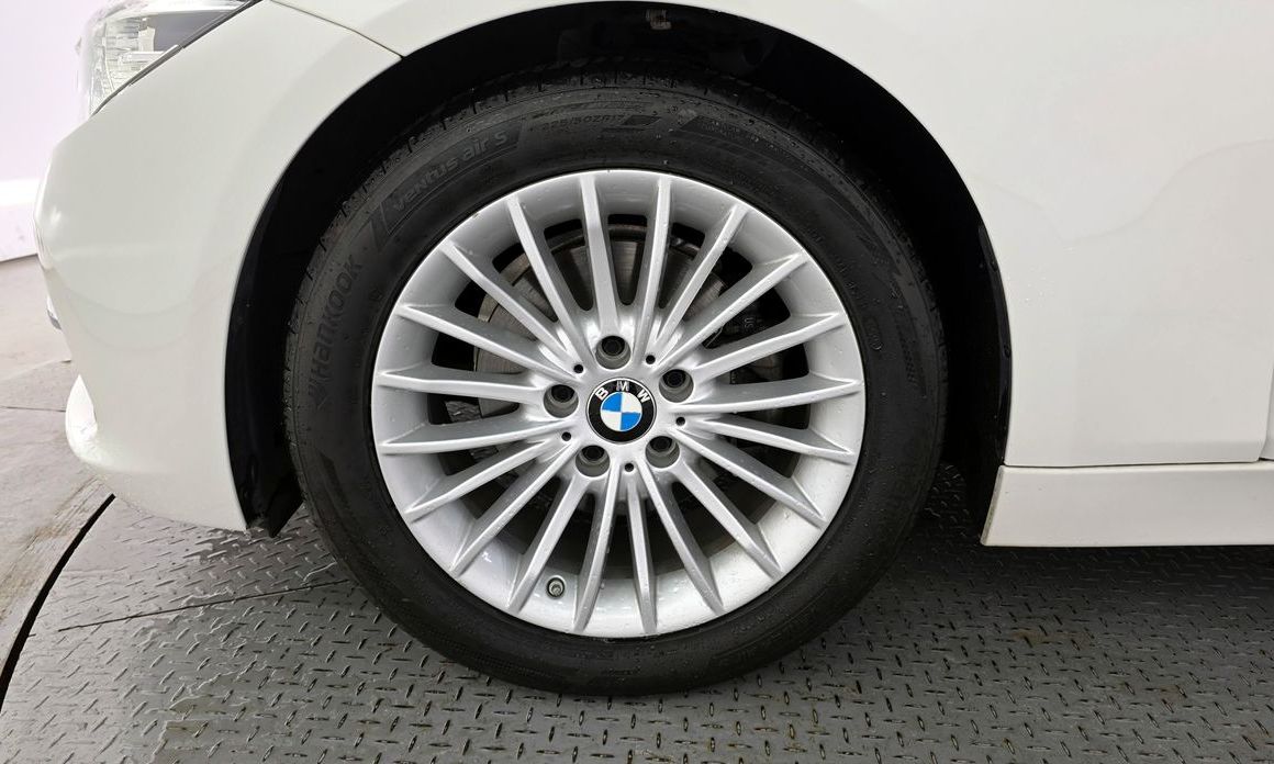 BMW 3-Series 2018