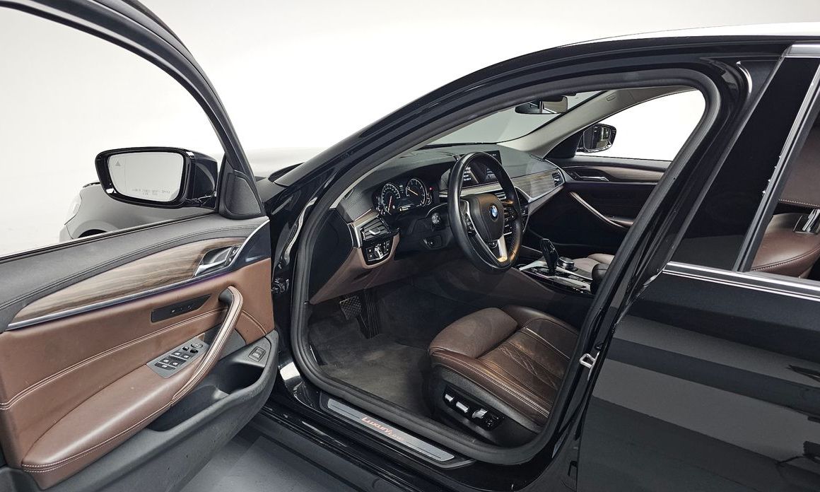 BMW 5-Series 2018