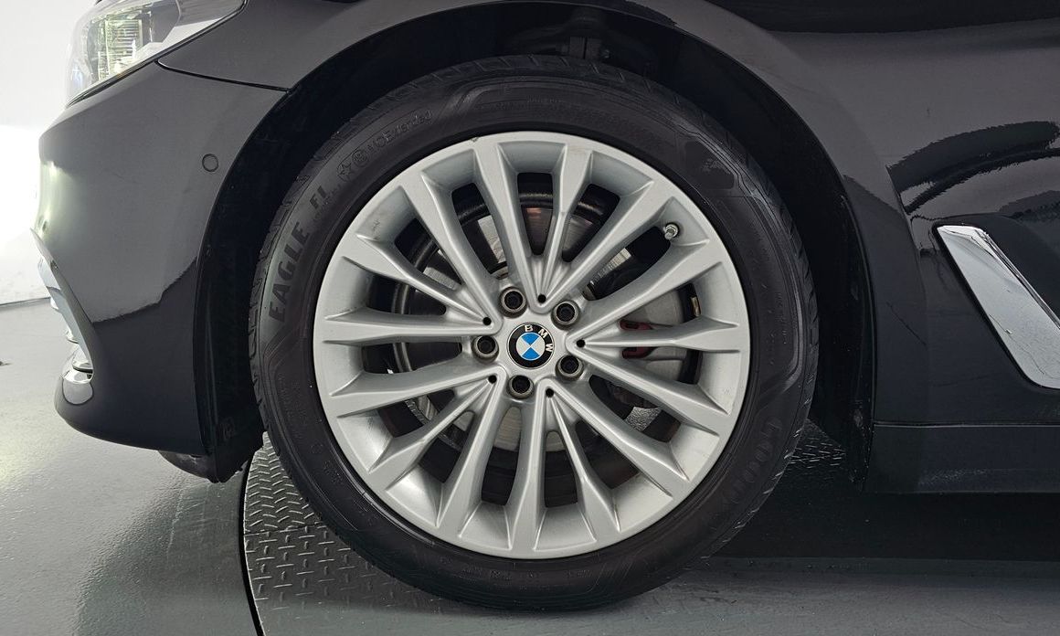 BMW 5-Series 2018