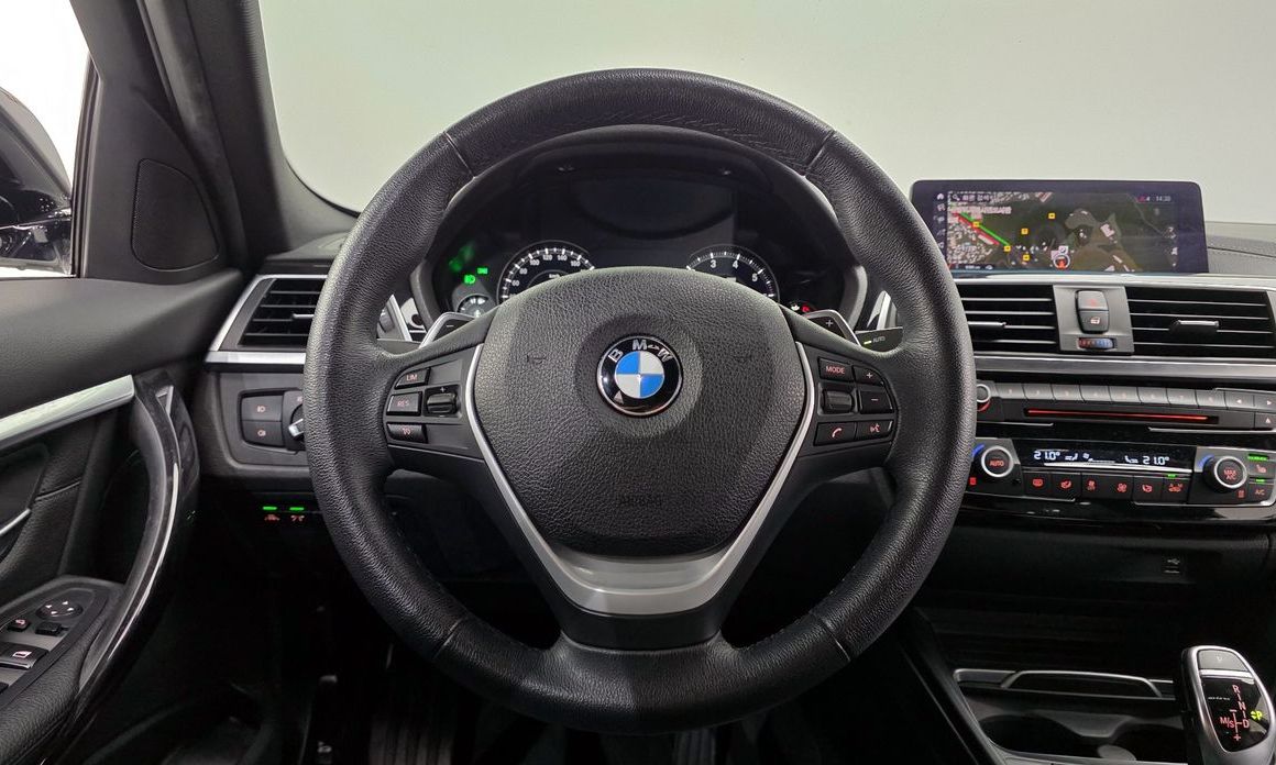 BMW 3-Series 2018