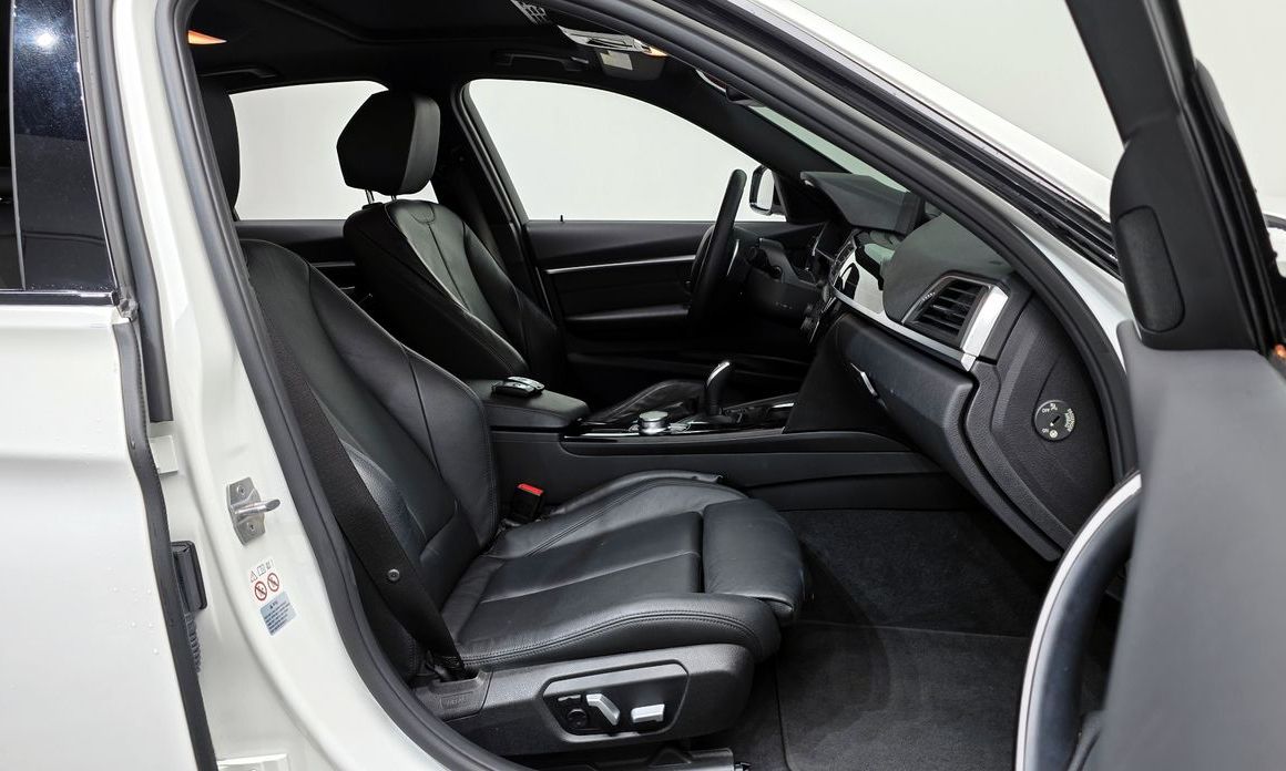 BMW 3-Series 2018