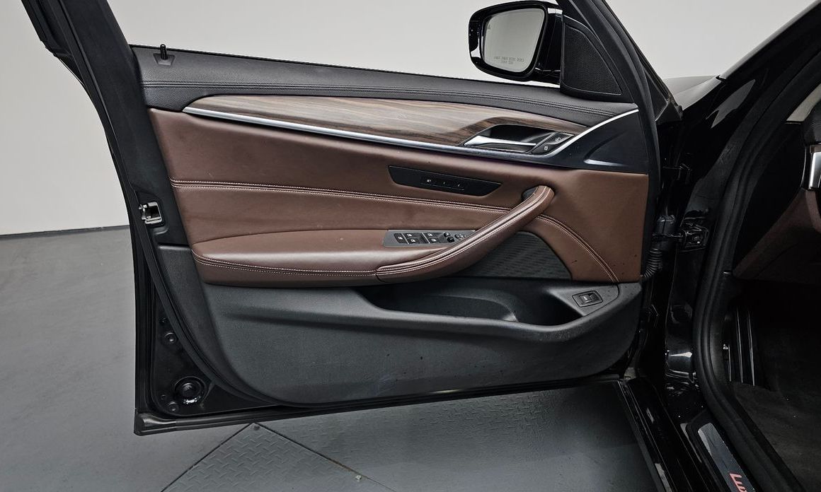 BMW 5-Series 2018