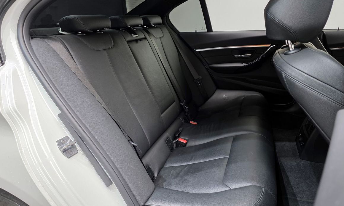 BMW 3-Series 2018