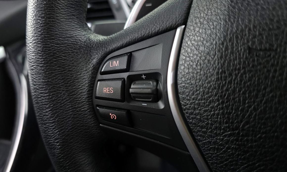 BMW 3-Series 2018