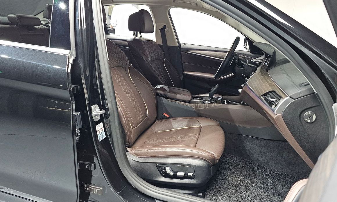 BMW 5-Series 2018
