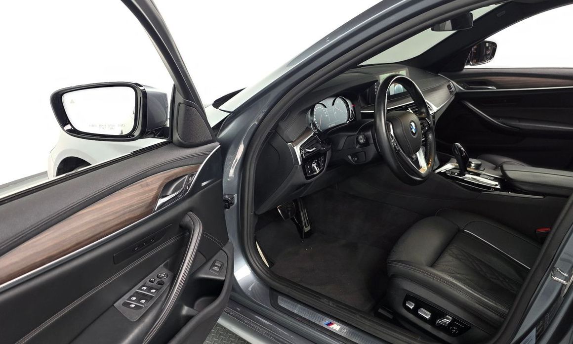 BMW 5-Series 2017