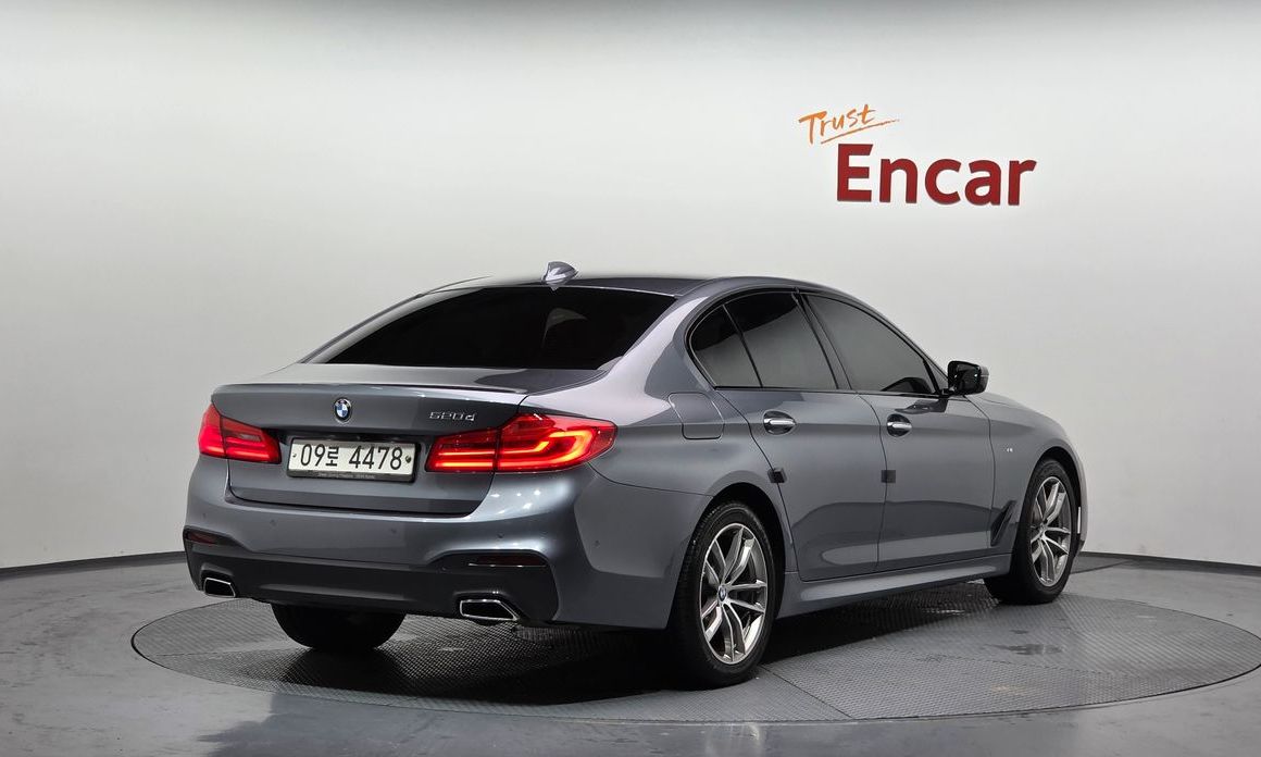 BMW 5-Series 2017