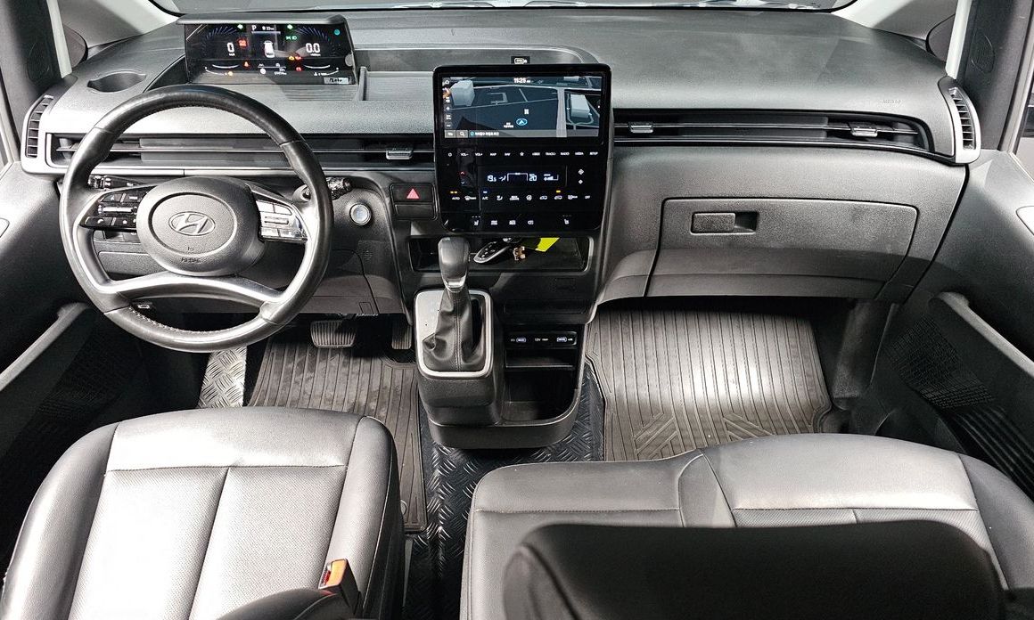 Hyundai Staria 2024