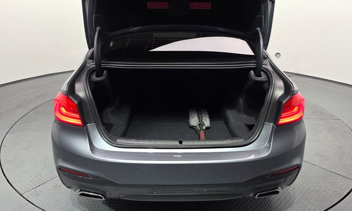 BMW 5-Series 2017