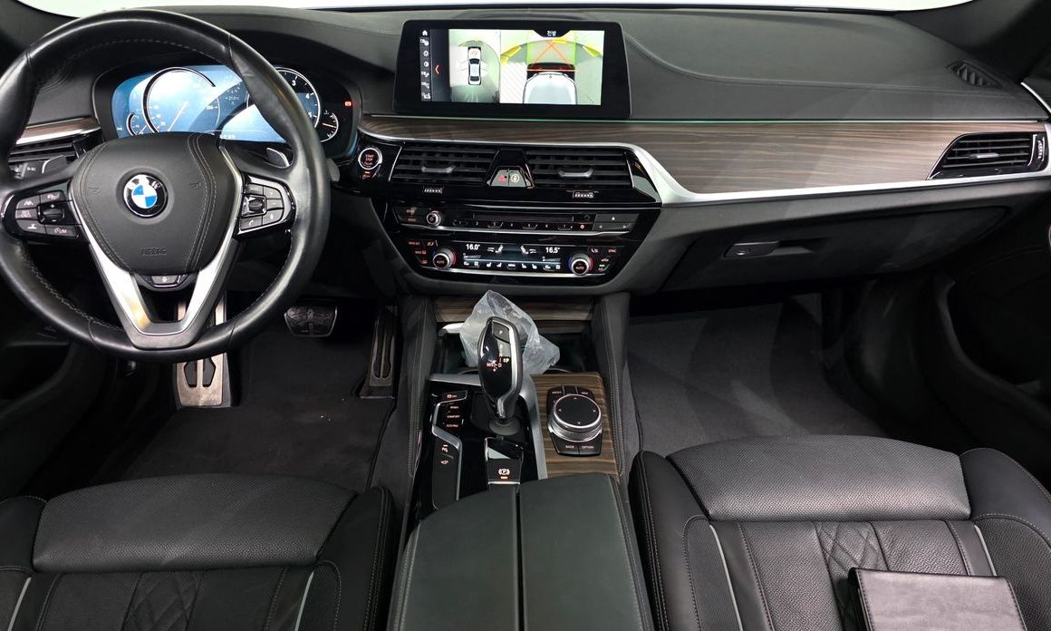 BMW 5-Series 2017