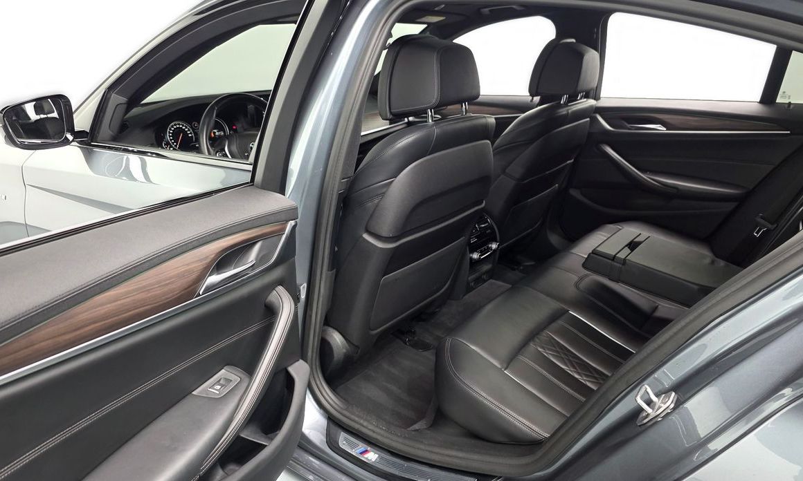 BMW 5-Series 2017