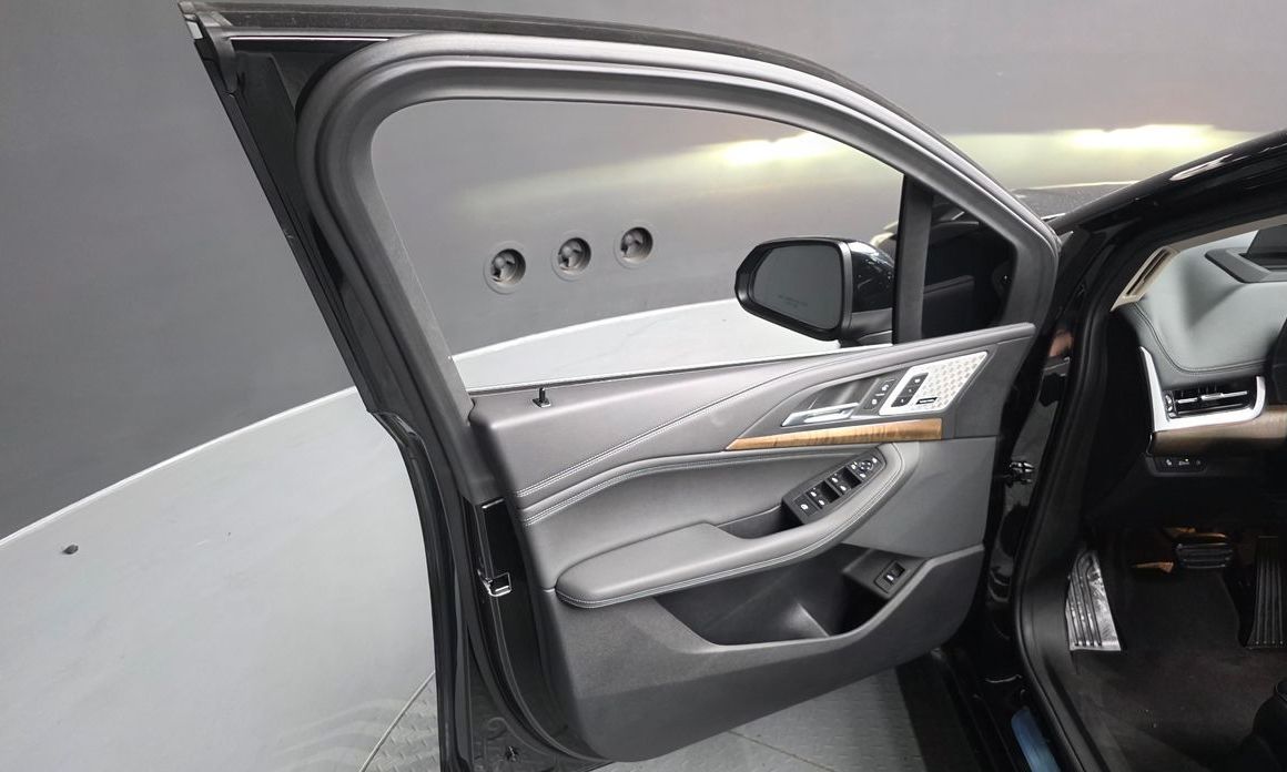 BMW 2-Series 2023