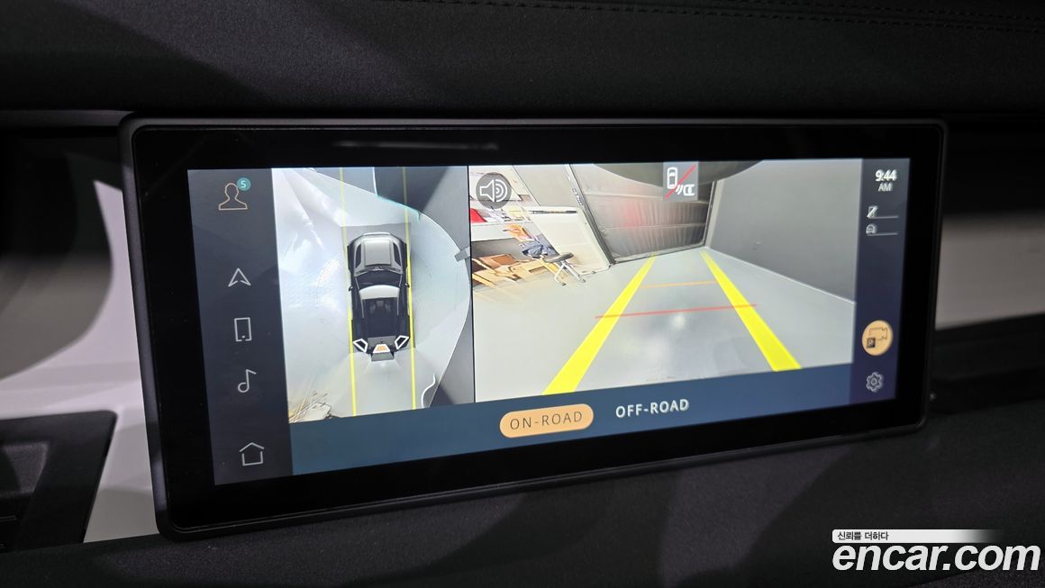 Land Rover Defender 2022