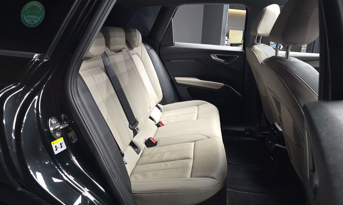 Audi Q4 e-tron 2023