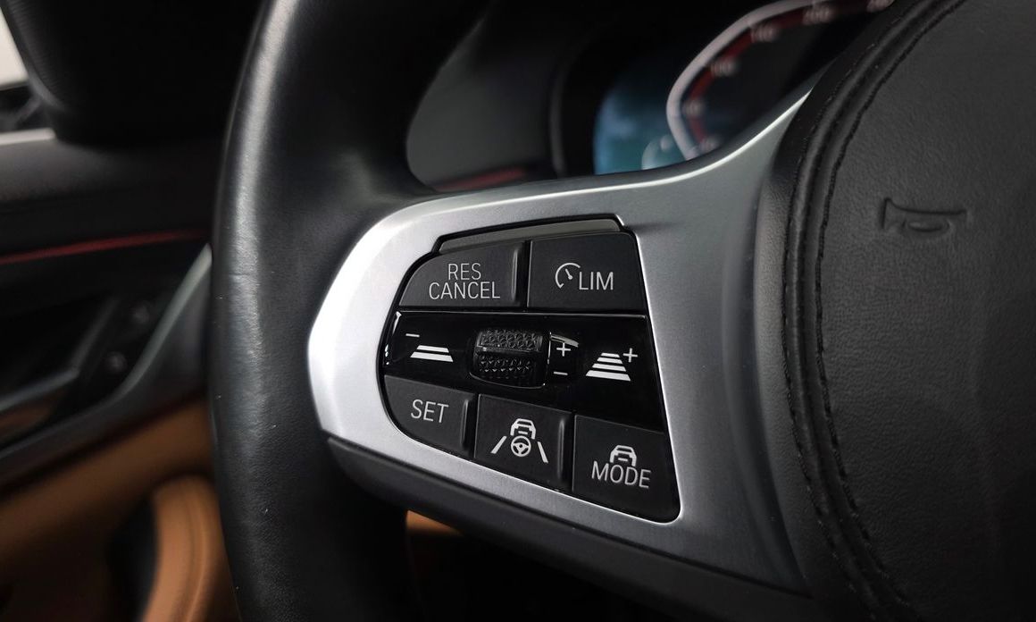 BMW 5-Series 2023