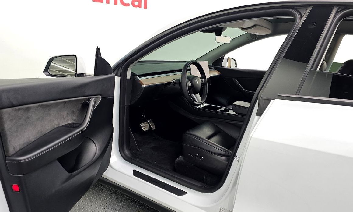 Tesla Model Y 2022