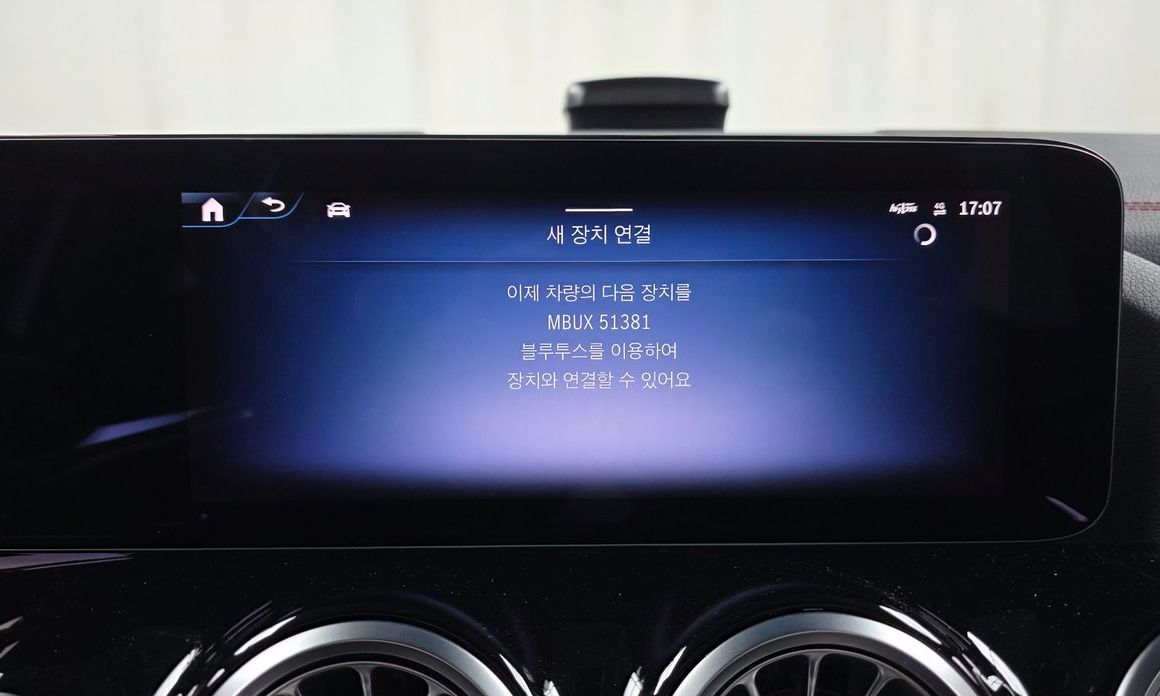Mercedes-Benz EQA 2025