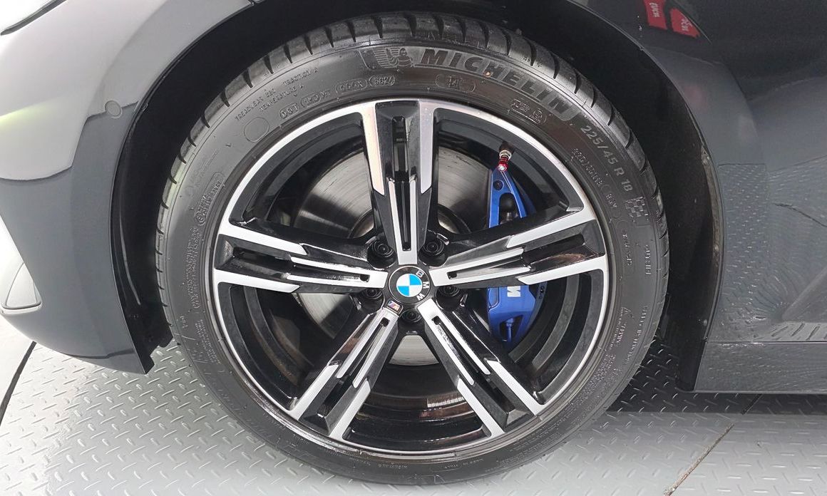 BMW 3-Series 2025