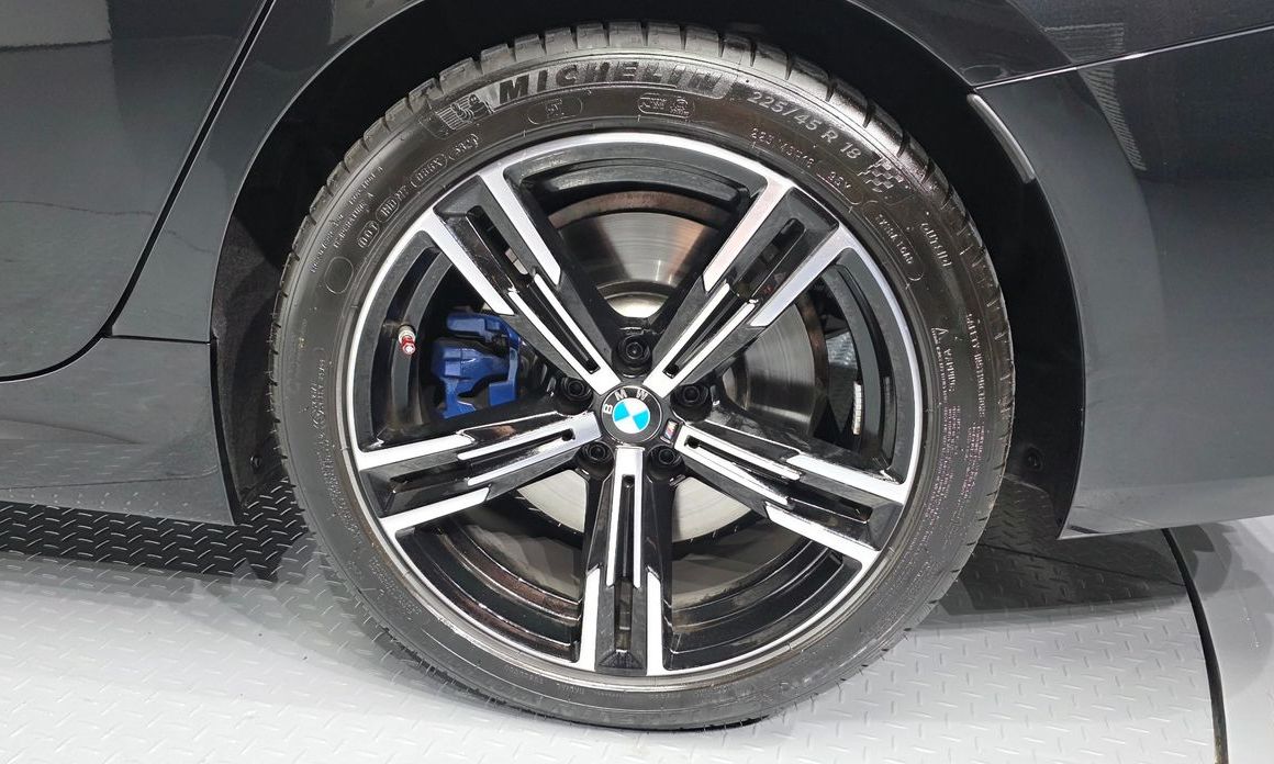 BMW 3-Series 2025