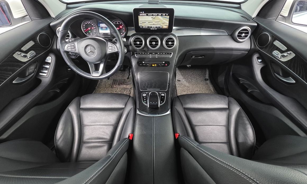 Mercedes-Benz GLC-Class 2019