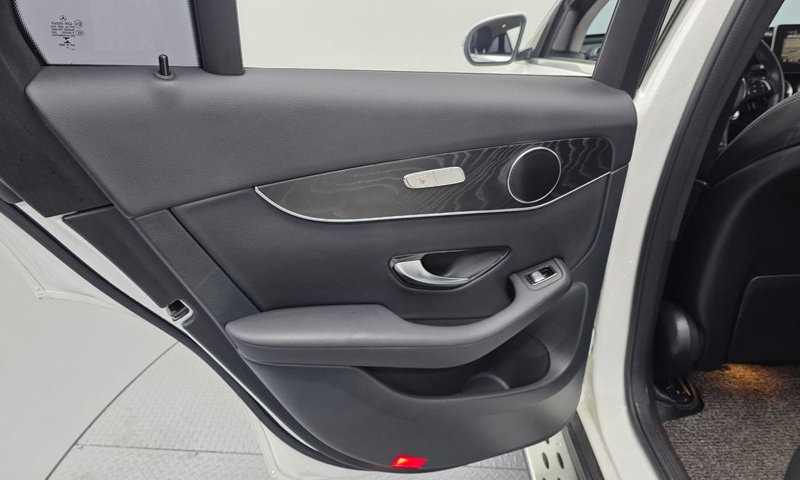 Mercedes-Benz GLC-Class 2019