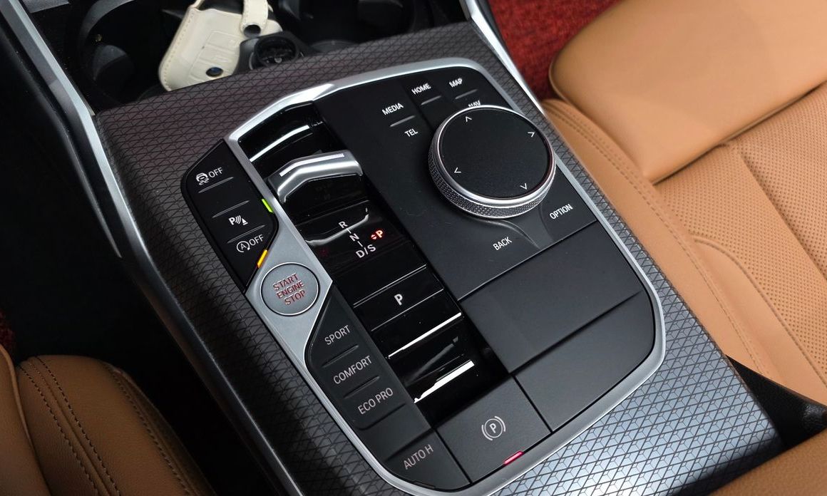BMW 3-Series 2025