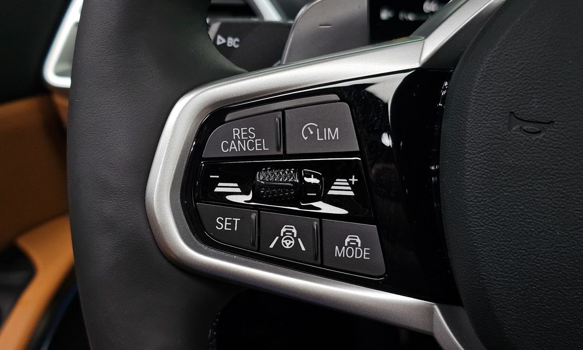 BMW 3-Series 2025