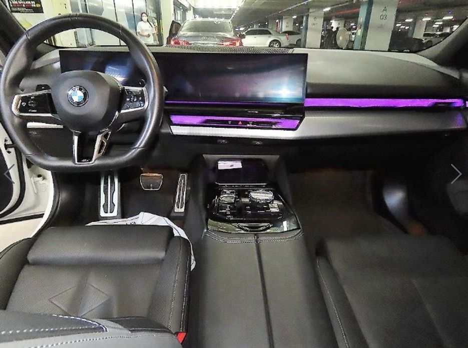 BMW 5-Series 2024