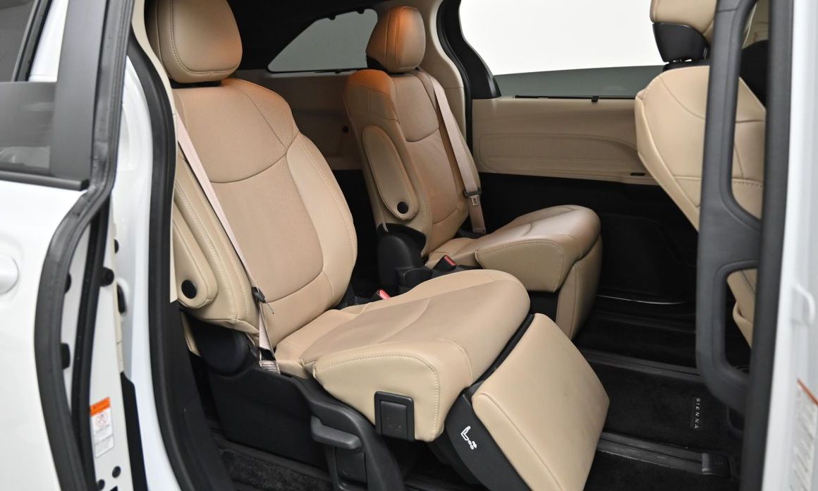 Toyota Sienna 2023