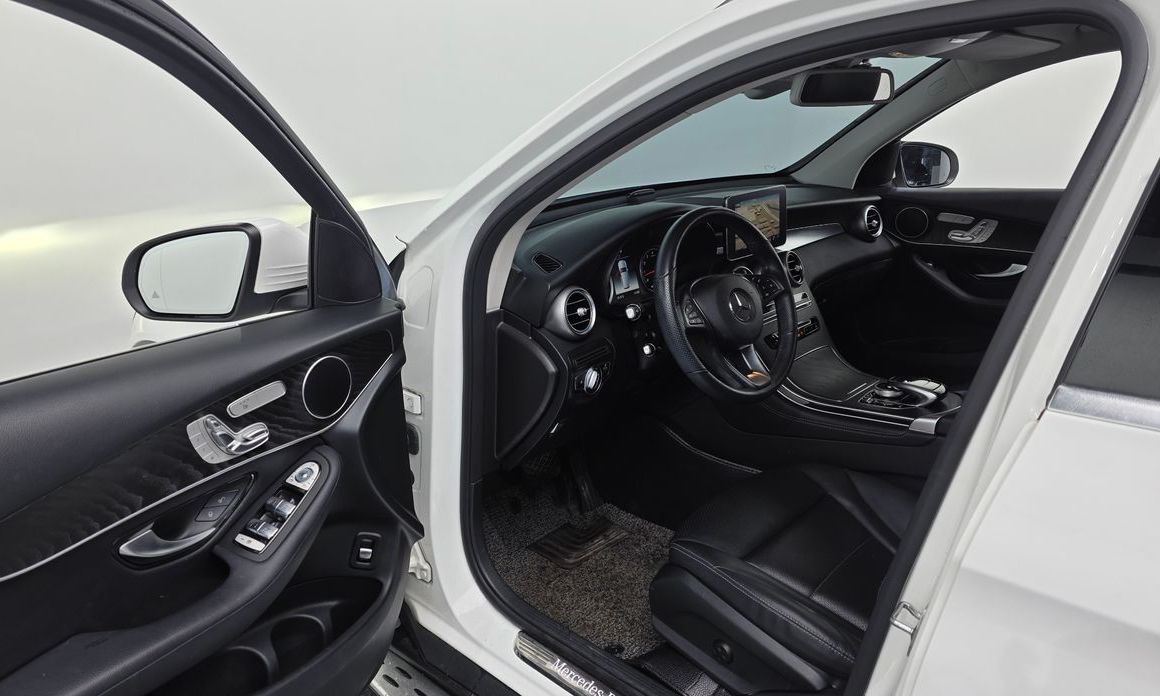 Mercedes-Benz GLC-Class 2019