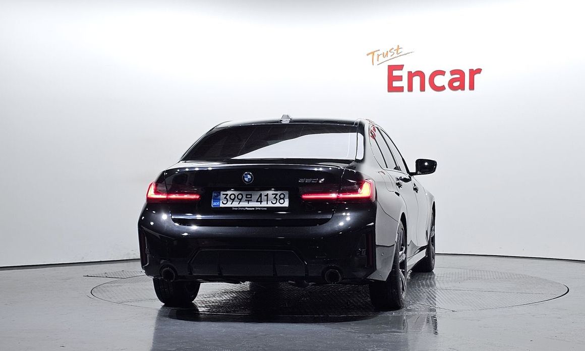 BMW 3-Series 2025