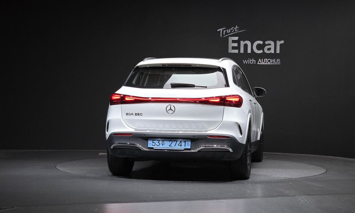 Mercedes-Benz EQA 2025