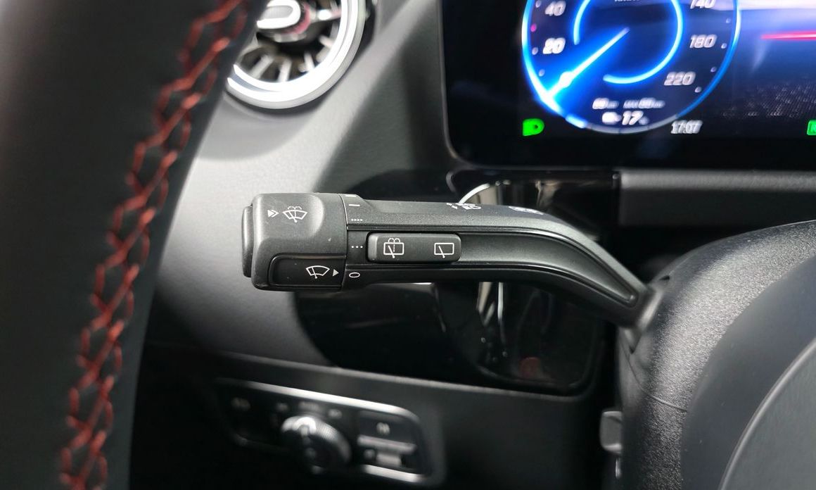 Mercedes-Benz EQA 2025