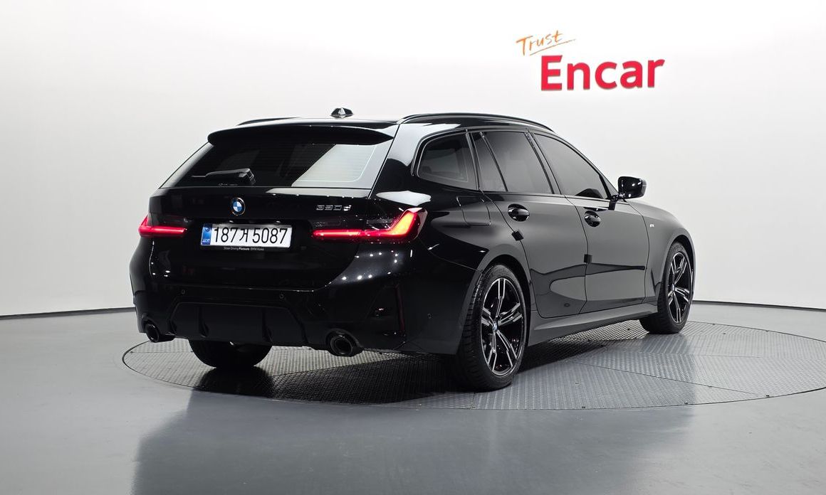 BMW 3-Series 2025