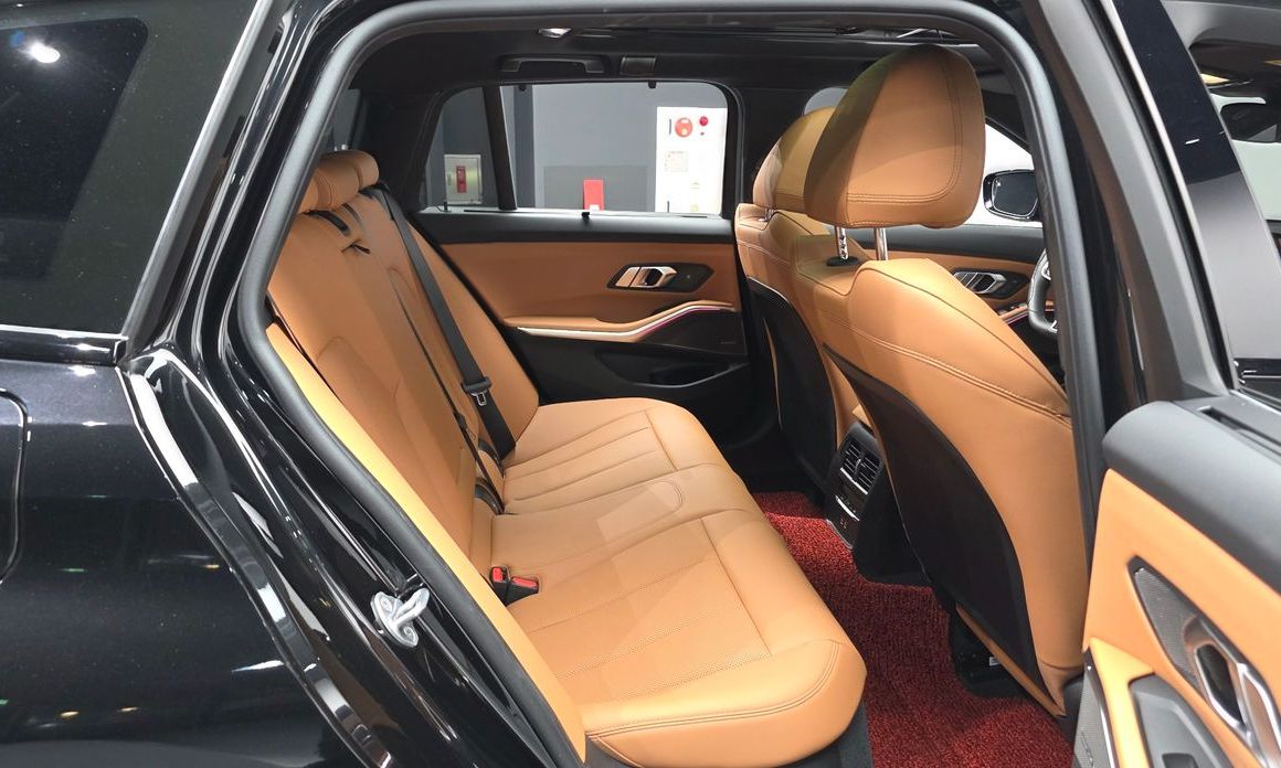 BMW 3-Series 2025
