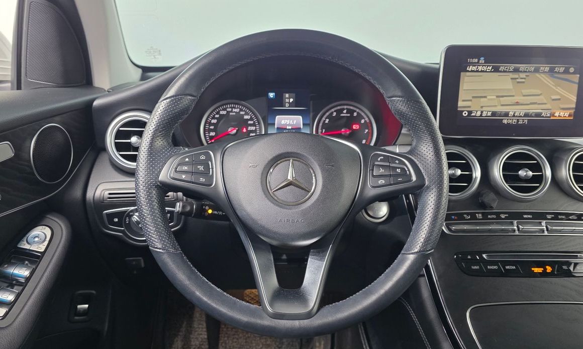 Mercedes-Benz GLC-Class 2019
