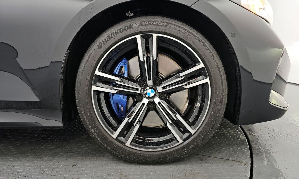 BMW 3-Series 2025