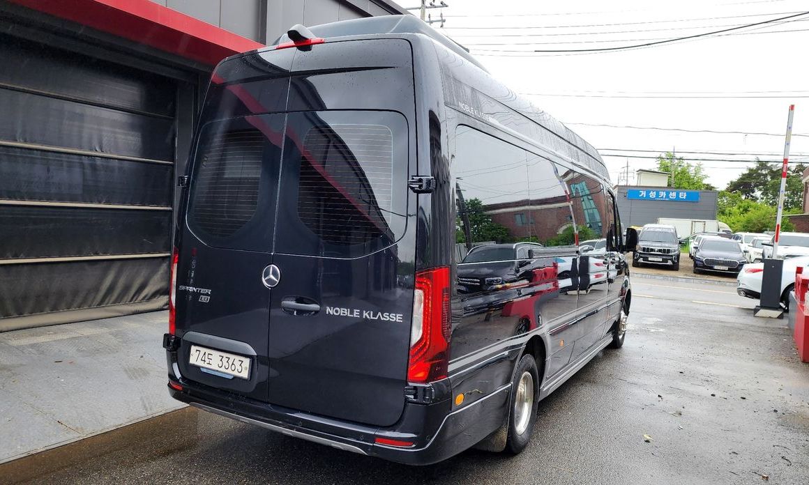 Mercedes-Benz Sprinter 2021