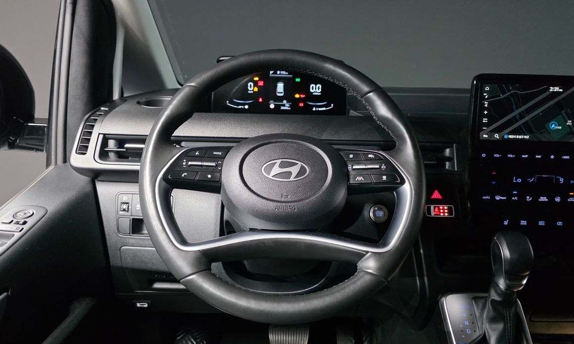 Hyundai Staria 2025