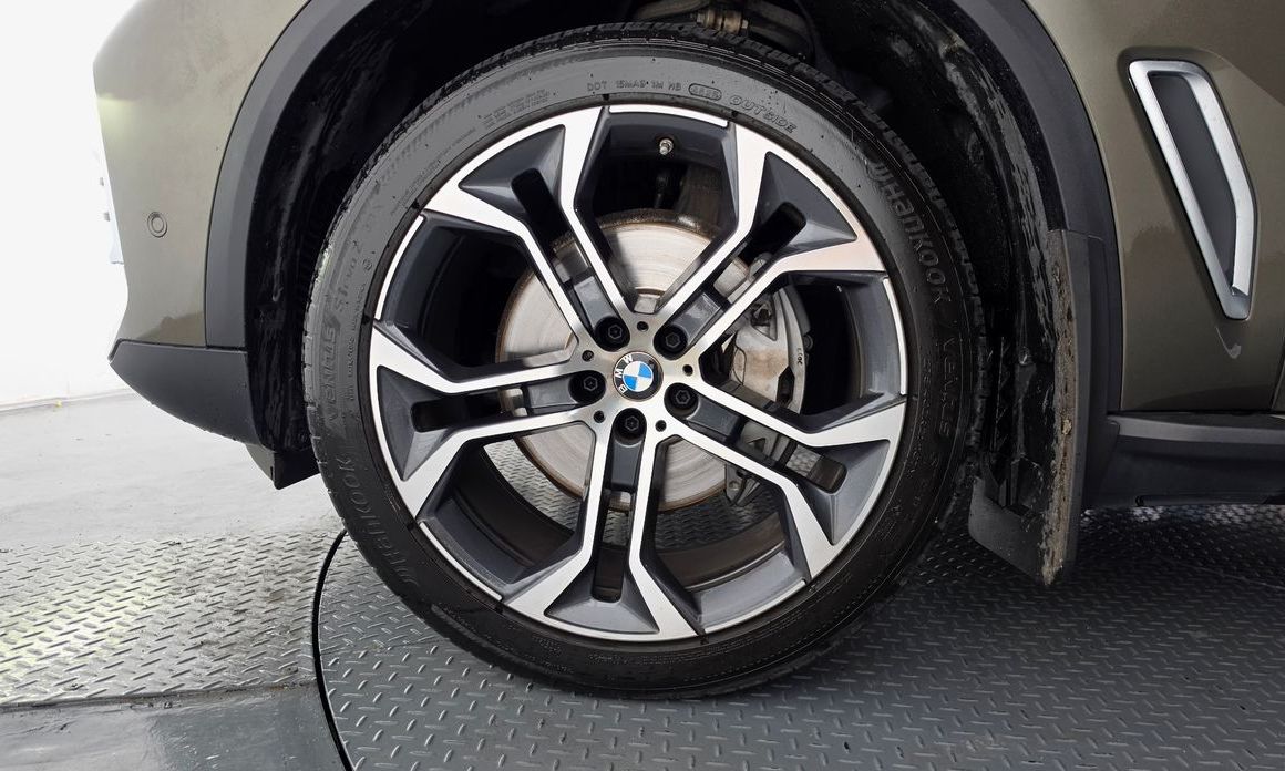 BMW X5 2023