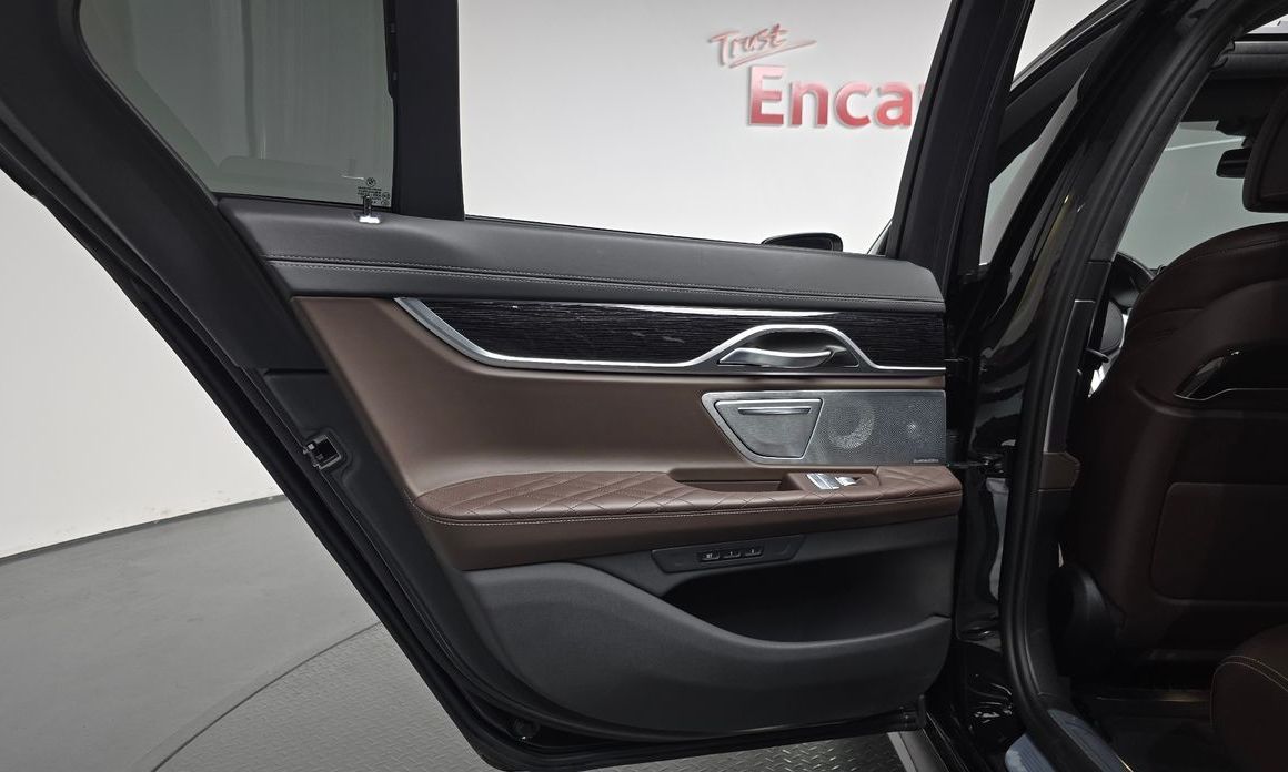 BMW 7-Series 2022