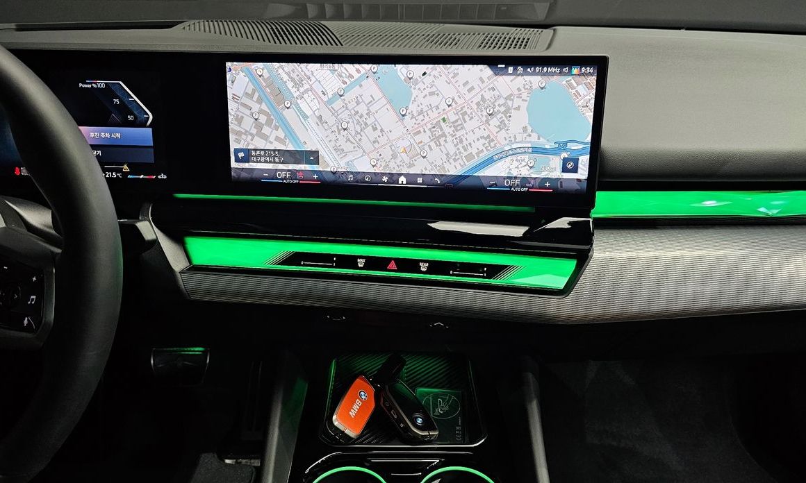 BMW 5-Series 2025