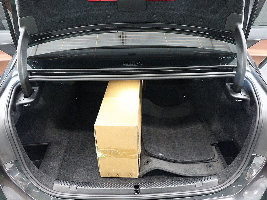 BMW i5 2024